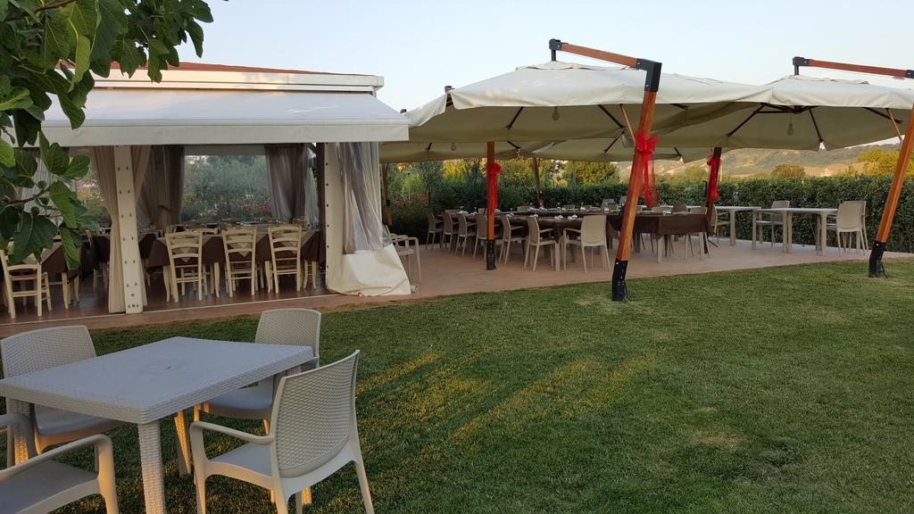 Locanda Borgognina Lucrezia Exterior foto